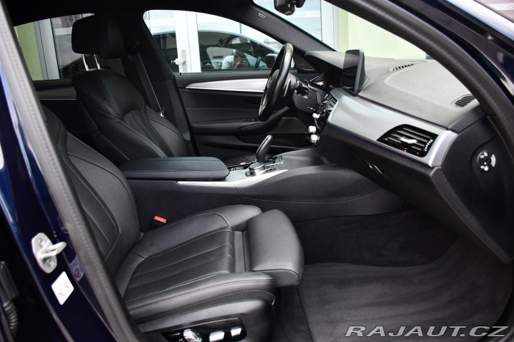 BMW 5 530e PHEV MSPORT REZERVAC 2023