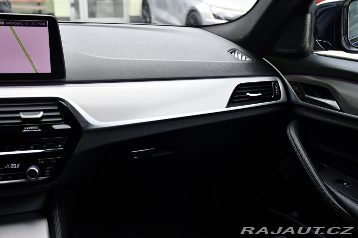 BMW 5 530e PHEV MSPORT REZERVAC 2023