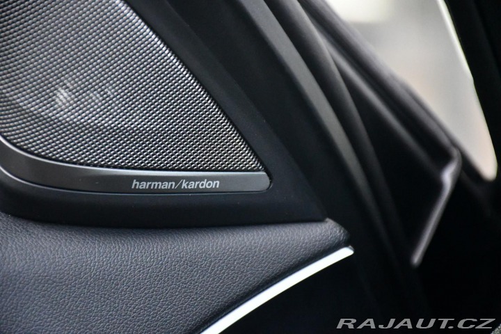 BMW 5 530e PHEV MSPORT xD HUD 9 2023