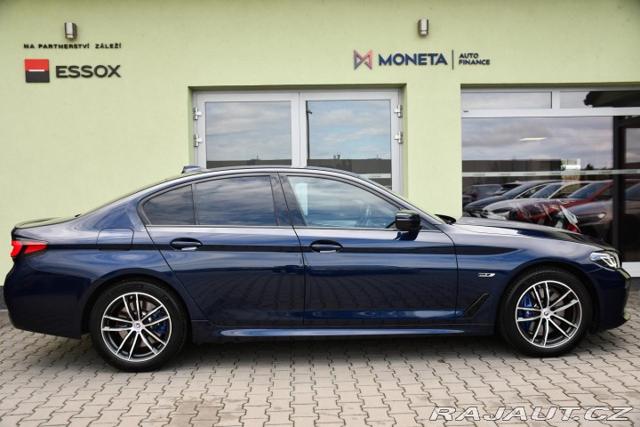 BMW 5 530e PHEV MSPORT xD HUD 9 2023