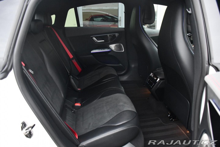 Mercedes-Benz EQE 350 PREMIUM AMG+ VZDUCH 9 2024