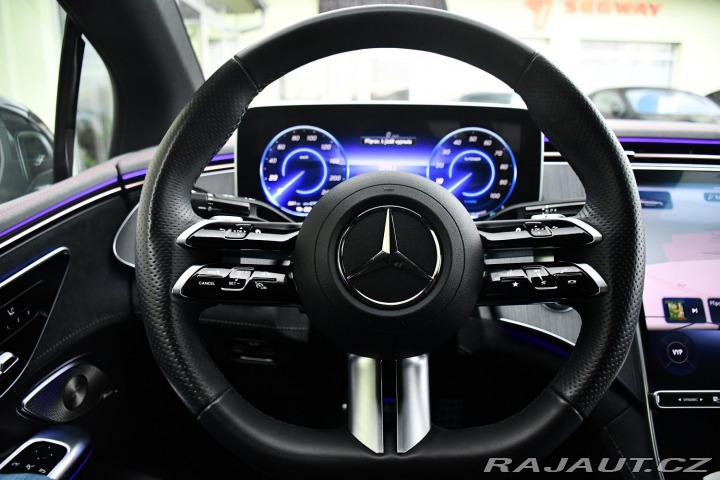 Mercedes-Benz EQE 350 REZERVACE 2024