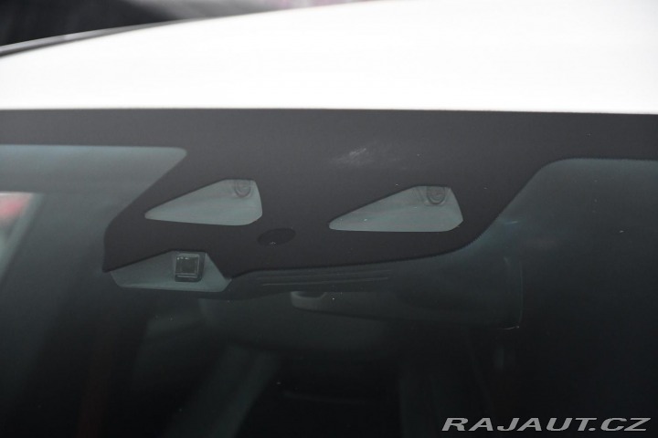 Mercedes-Benz EQE 350 PREMIUM AMG+ VZDUCH 9 2024