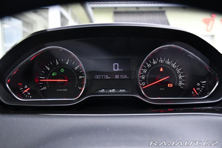 Peugeot 208 1.2VTi 60kW ČR 2015