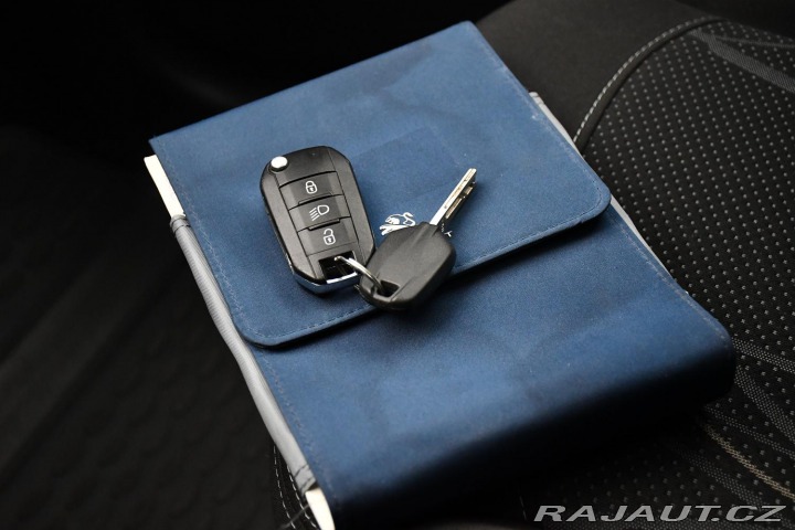 Peugeot 208 1.2VTi 60kW ČR 2015