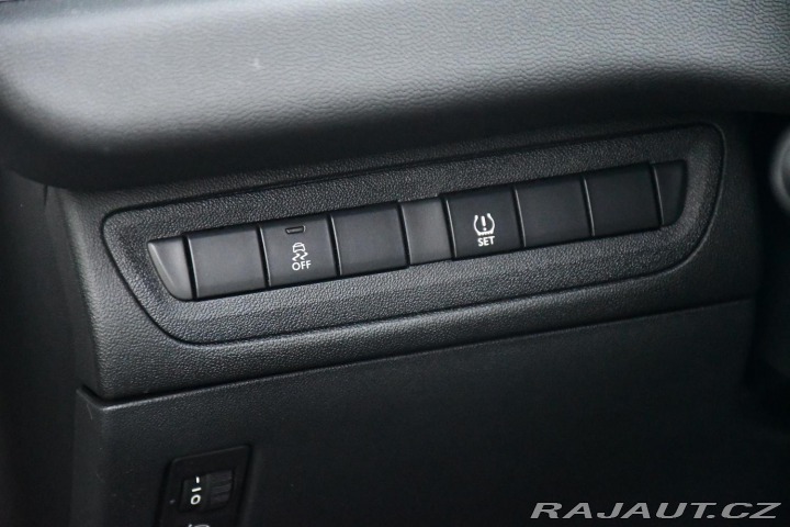 Peugeot 208 1.2VTi 60kW ČR 2015