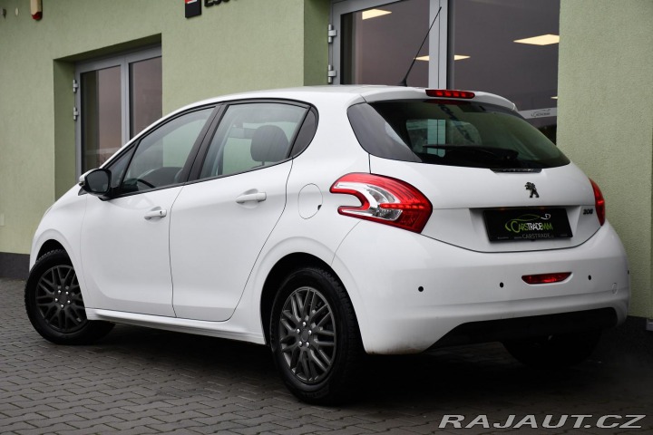 Peugeot 208 1.2VTi 60kW ČR 2xKOLA 2015