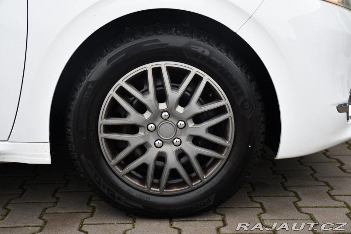 Peugeot 208 1.2VTi 60kW ČR 2xKOLA 2015