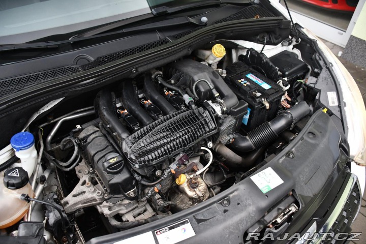 Peugeot 208 1.2VTi 60kW ČR 2015