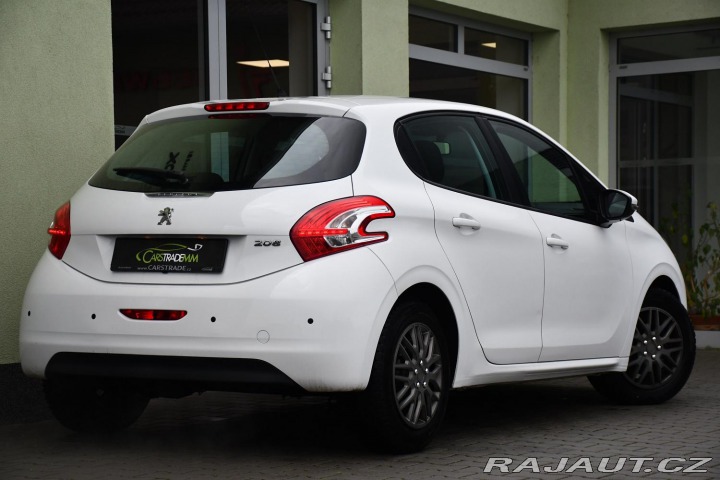 Peugeot 208 1.2VTi 60kW ČR 2xKOLA 2015