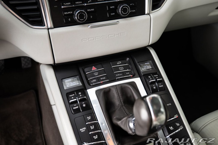 Porsche Macan S 2015