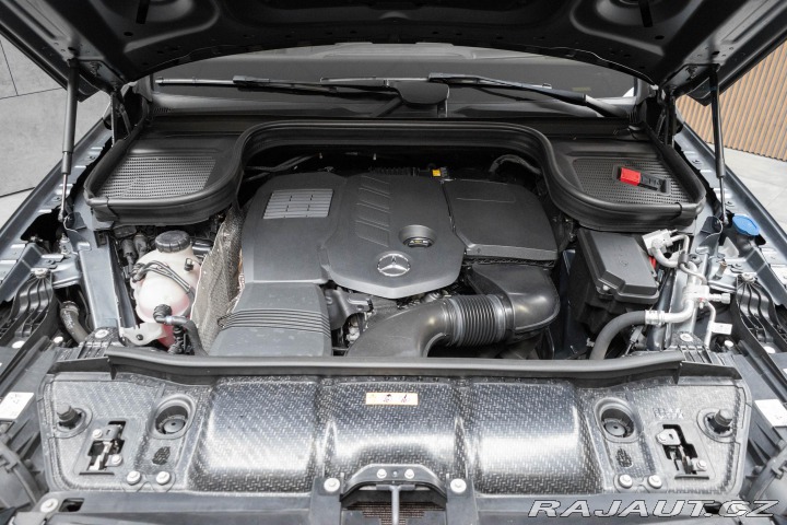 Mercedes-Benz GLE 300d 4MATIC*TAŽNÉ*HEAD-UP 2022