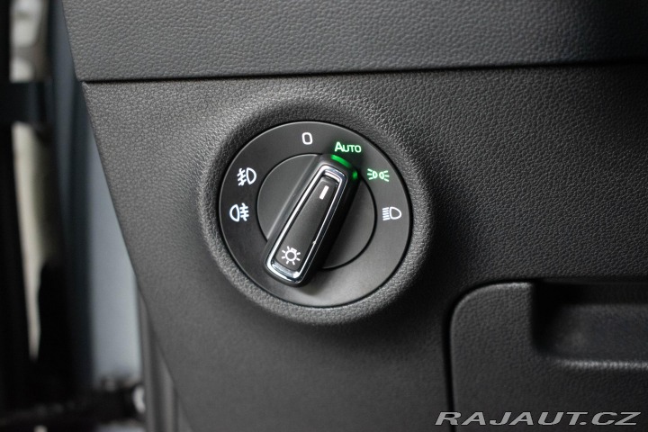 Škoda Karoq 1.5 TSI DSG*TAŽNÉ*ACC*KAM 2021