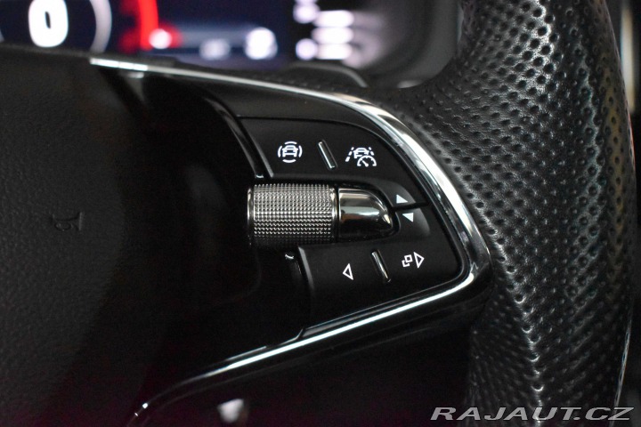 Škoda Karoq 1.5 TSI DSG*TAŽNÉ*ACC*KAM 2021