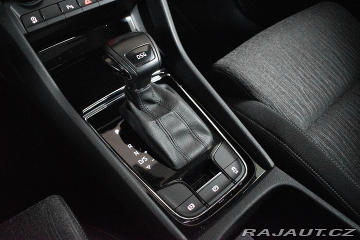 Škoda Karoq 1.5 TSI DSG*TAŽNÉ*ACC*KAM 2021