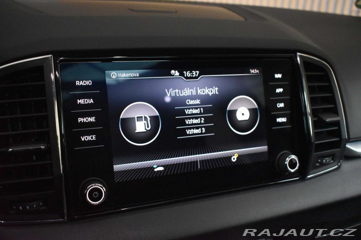 Škoda Karoq 1.5 TSI DSG*TAŽNÉ*ACC*KAM 2021