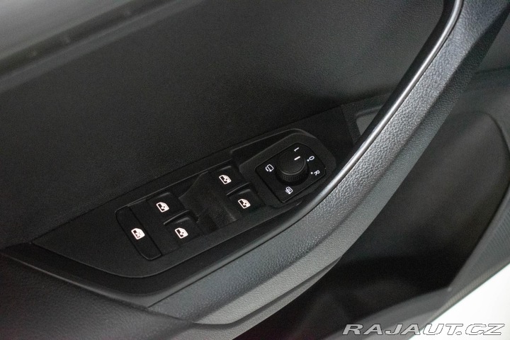 Škoda Karoq 1.5 TSI DSG*TAŽNÉ*ACC*KAM 2021