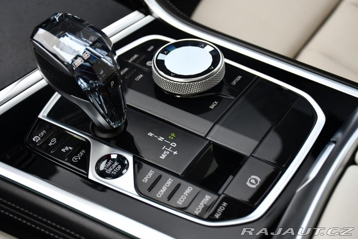 BMW 8 840d xD M-SPORT HUD H/K Č 2020