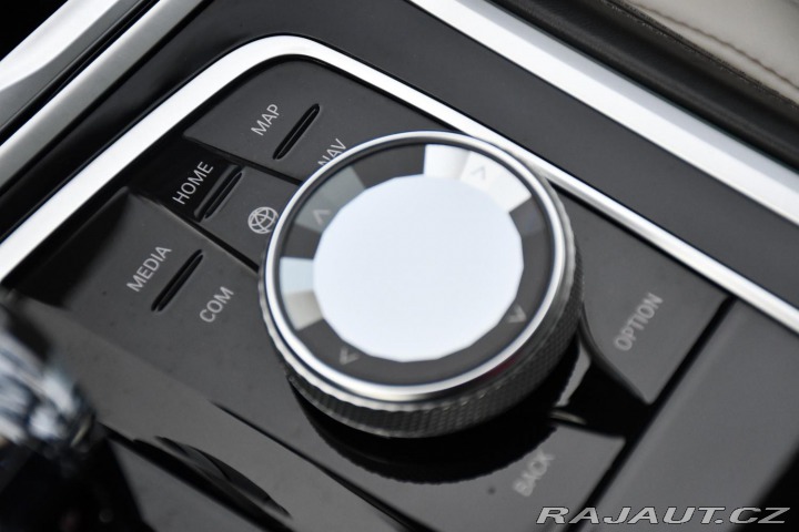 BMW 8 840d xD M-SPORT HUD H/K Č 2020