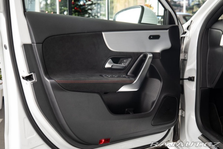 Mercedes-Benz A 200d/Vyhřívaná sedadla/Ca 2023