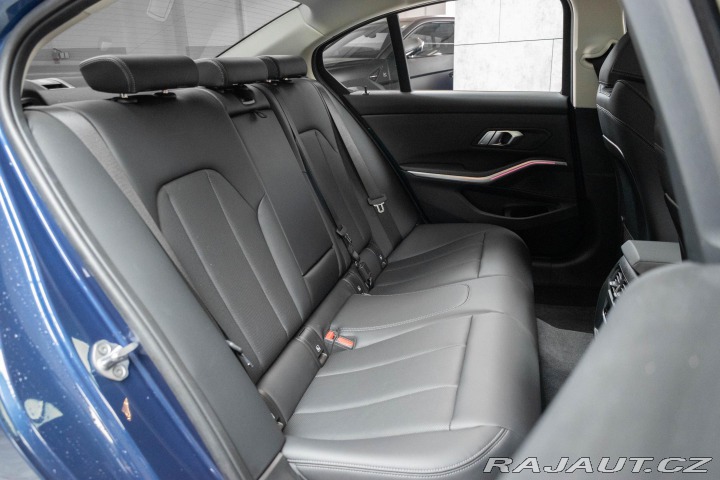 BMW 3 320d xD NEZ. TOPENÍ*ZÁRUK 2023