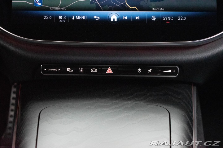 Mercedes-Benz E E 220d AMG*TAŽNÉ*ZÁRUKA*Č 2024