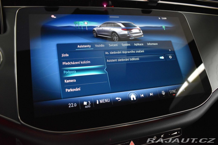 Mercedes-Benz E E 220d AMG*TAŽNÉ*ZÁRUKA*Č 2024