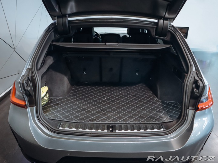 BMW 3 330d xDrive Touring 210 k 2022