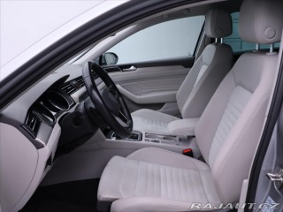 Volkswagen Passat 2,0 TDI  DSG LED Elegance 2020