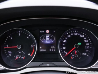 Volkswagen Passat 2,0 TDI  DSG LED Elegance 2020