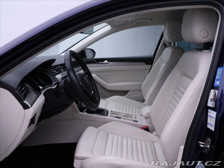 Volkswagen Passat 2,0 TDI 110kW Highline DP 2019