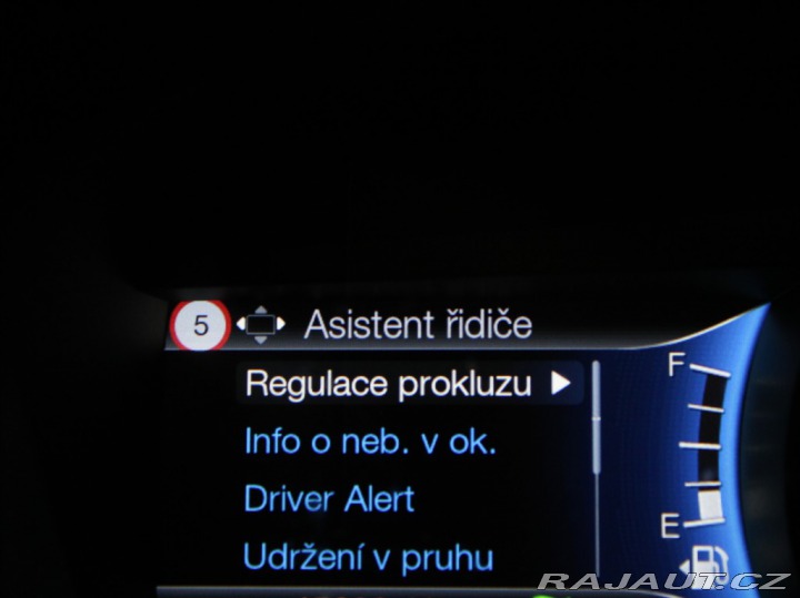 Ford Mondeo 2,0 Hybrid 138kW 1.maj.45 2021