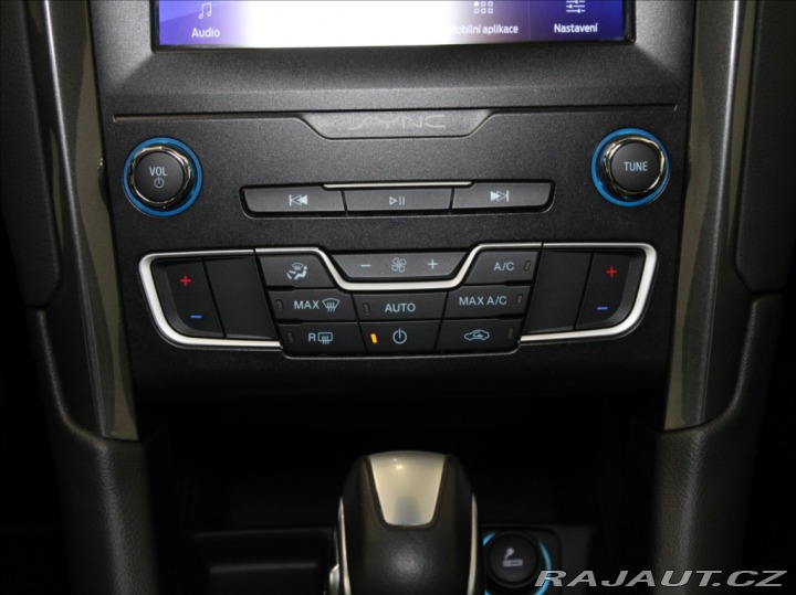 Ford Mondeo 2,0 Hybrid 138kW 1.maj.45 2021