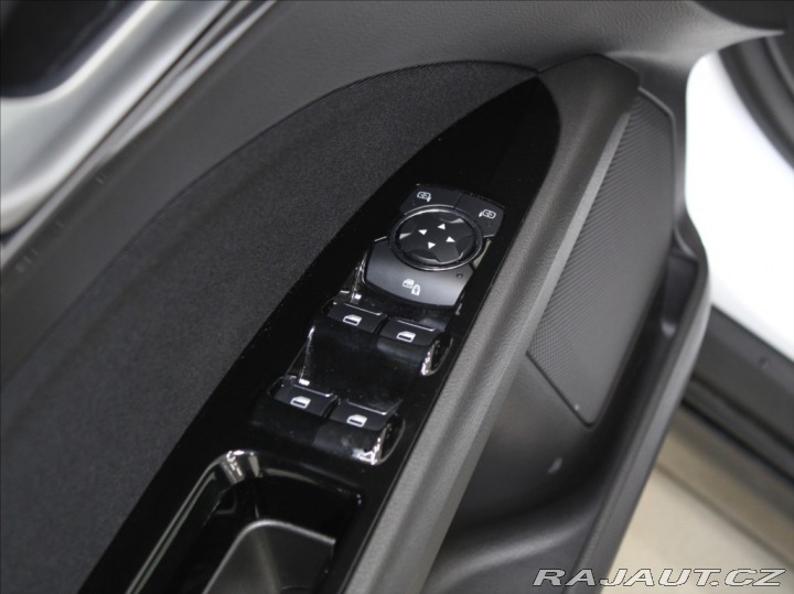 Ford Mondeo 2,0 Hybrid 138kW 1.maj.45 2021