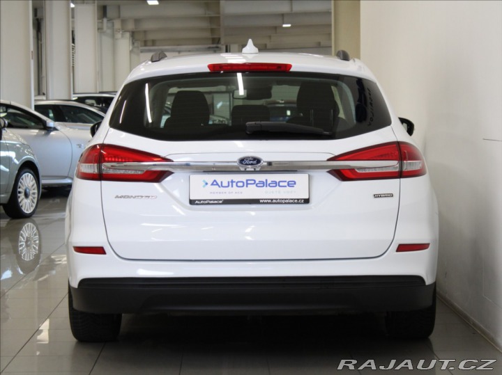 Ford Mondeo 2,0 Hybrid 138kW 1.maj.45 2021