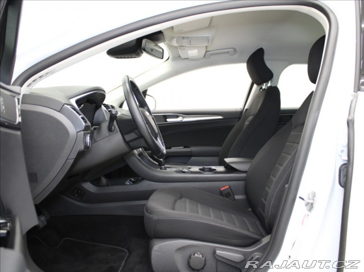 Ford Mondeo 2,0 Hybrid 138kW 1.maj.45 2021