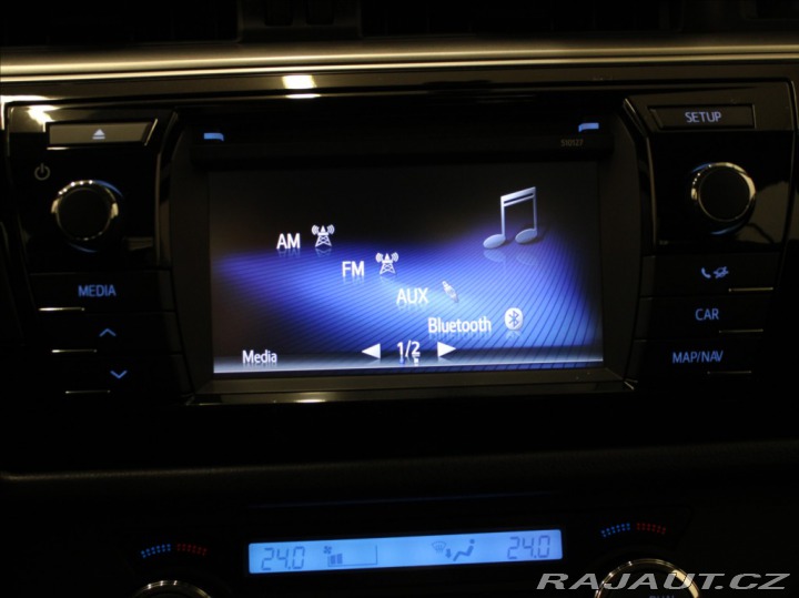 Toyota Corolla 1,6 i 97kW AT Executive 1 2016