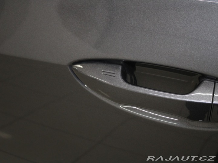 Toyota Corolla 1,6 i 97kW AT Executive 1 2016