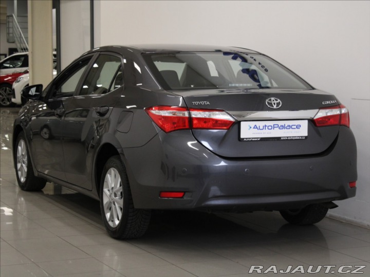 Toyota Corolla 1,6 i 97kW AT Executive 1 2016