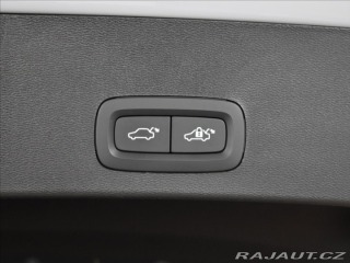 Volvo XC40 2,0 B4 Ultra Pano,BLIS,Be 2025