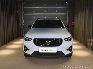 Volvo XC40 2,0 B4 Ultra Pano,BLIS,Be 2025