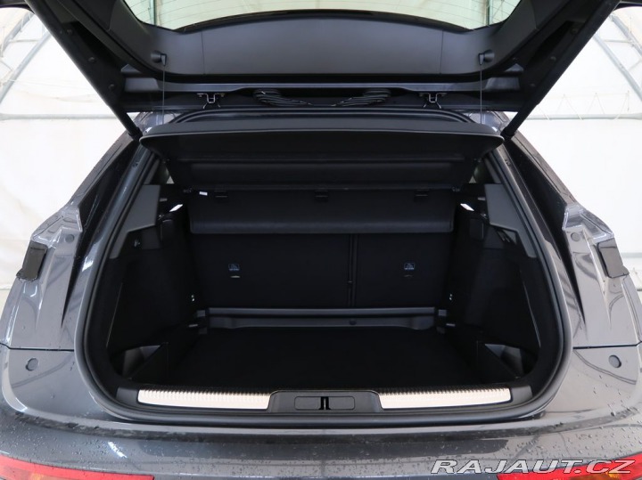 Ostatní značky Ostatní modely DS Automobiles DS7 Crossback 1.5BlueHDi,CZ,1Maj,ETOILE 1800