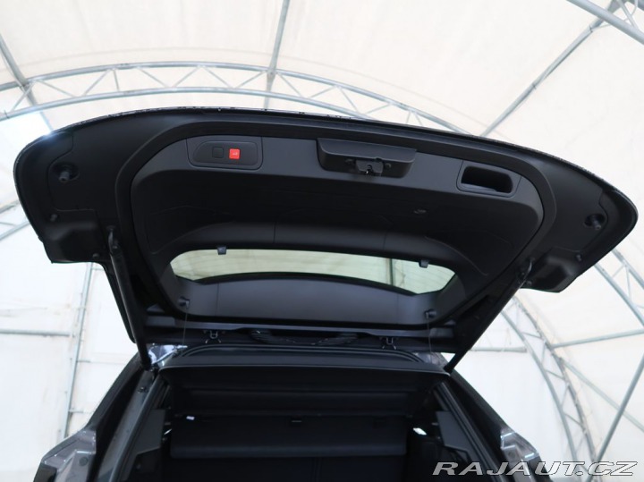 Ostatní značky Ostatní modely DS Automobiles DS7 Crossback 1.5BlueHDi,CZ,1Maj,ETOILE 1800