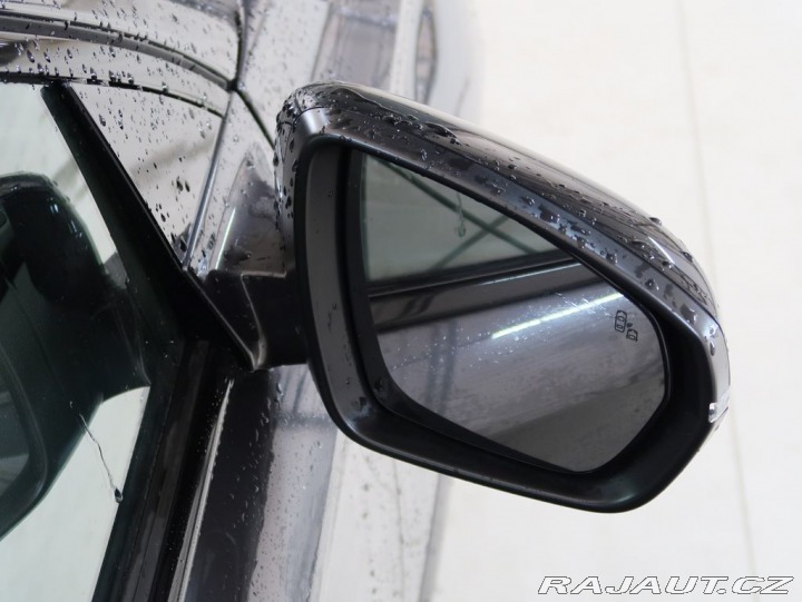 Ostatní značky Ostatní modely DS Automobiles DS7 Crossback 1.5BlueHDi,CZ,1Maj,ETOILE 1800