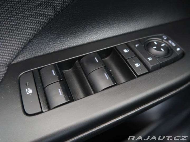 Toyota C-HR 2.0Hybrid,CZ,1Maj,4x4,STY 2024