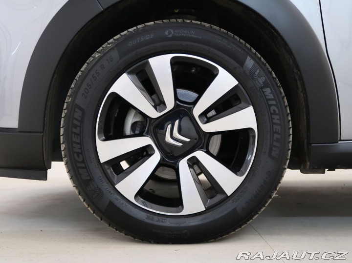 Citroën C3 1.2PureTech,81kW,SHINE,MA 1800