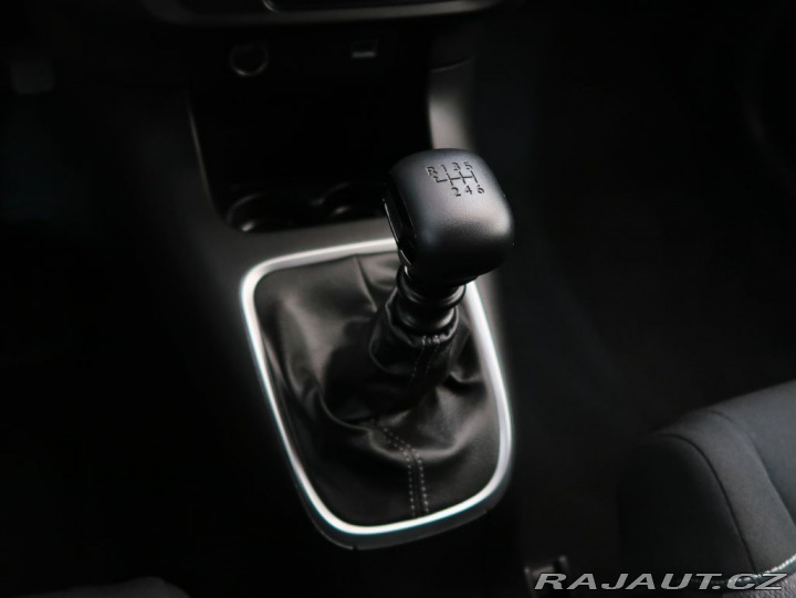 Citroën C3 1.2PureTech,81kW,SHINE,MA 1800