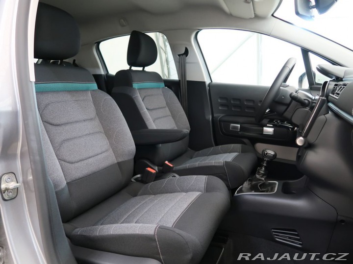 Citroën C3 1.2PureTech,81kW,SHINE,MA 1800