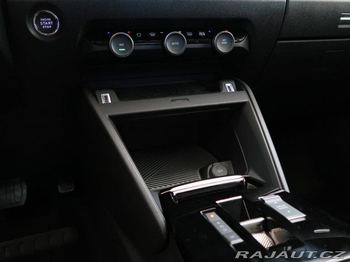 Citroën C4 1.2PureTech,96kW,MAX,AT8, 1800