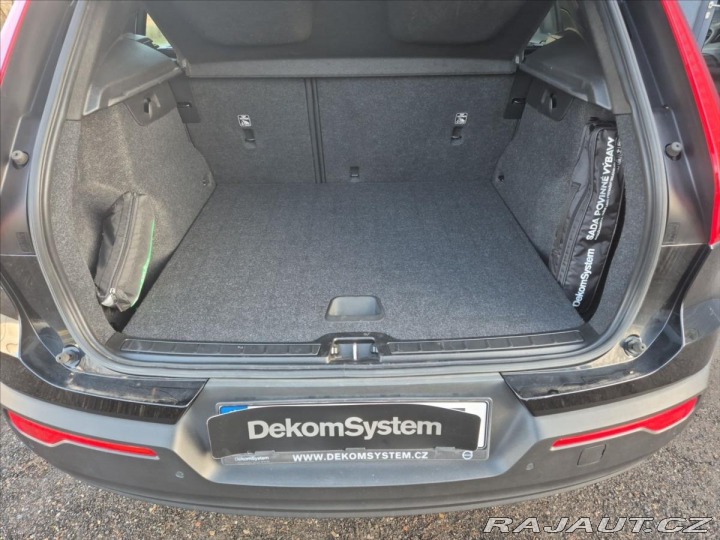 Volvo XC40 1,5 T3 FWD Momentum 2021